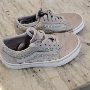 Little girls sz 11 Vans